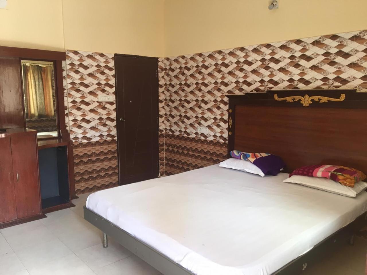 פורי Hotel Maa Kamakhya מראה חיצוני תמונה